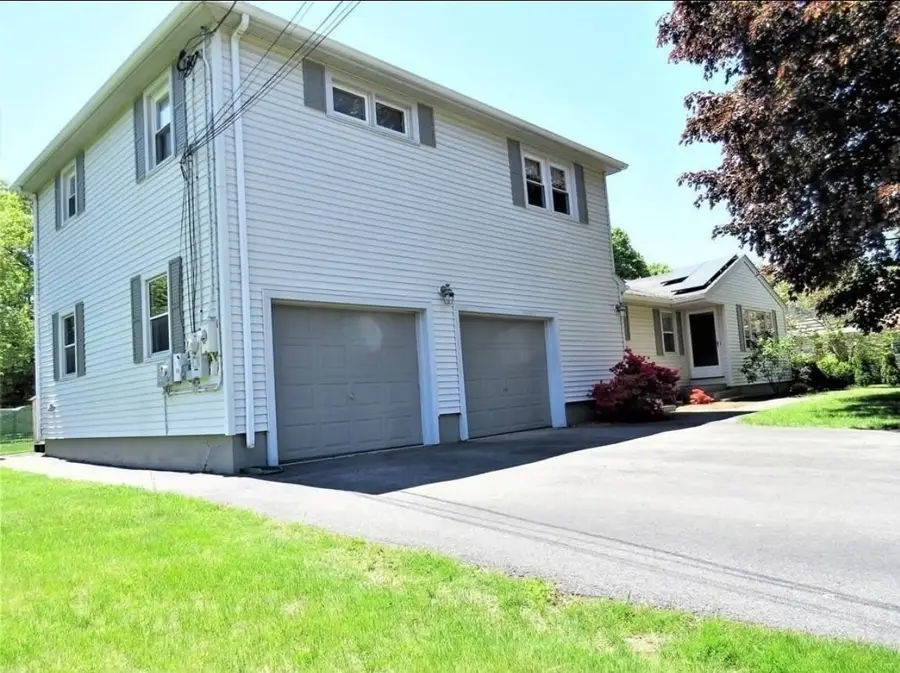 5 Bedford Dr, North Grafton, MA 01536 - #3