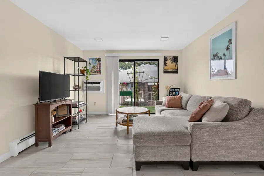 262 E Haverhill St #23, Lawrence, MA 01841 - #3