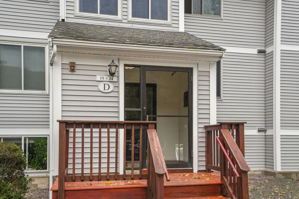 330 Sunderland Rd #22, Worcester, MA 01604 - #1
