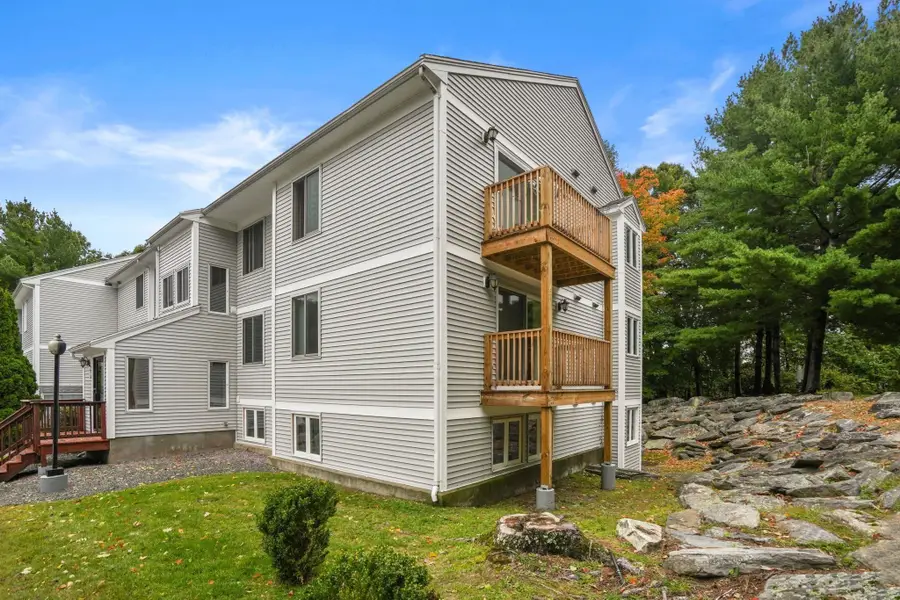 330 Sunderland Rd #22, Worcester, MA 01604 - #2