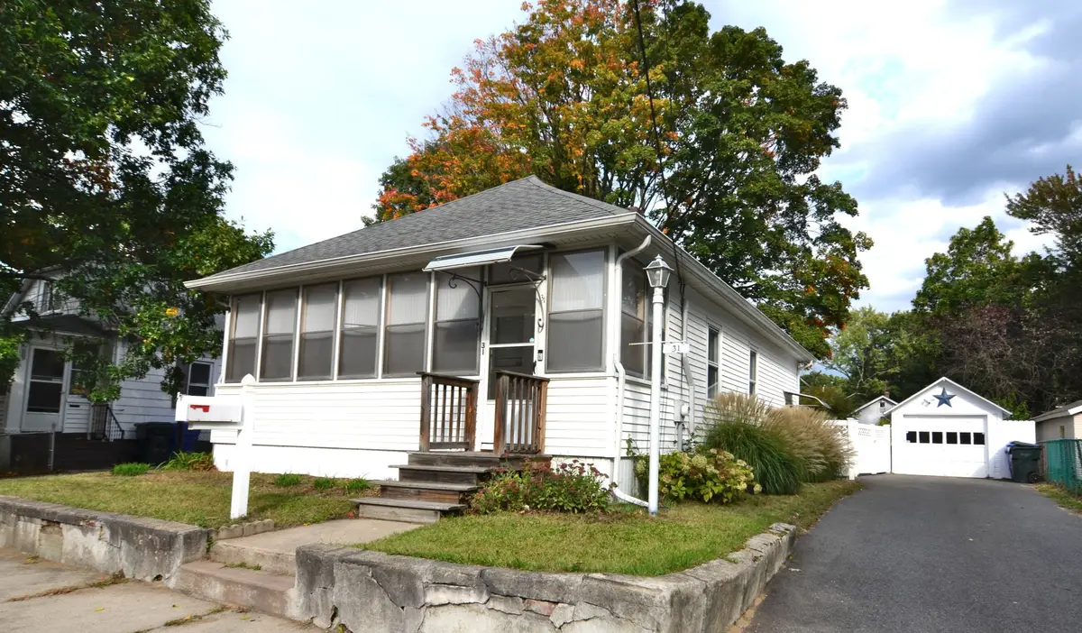 31 Barber St, Springfield, MA 01109 - #1