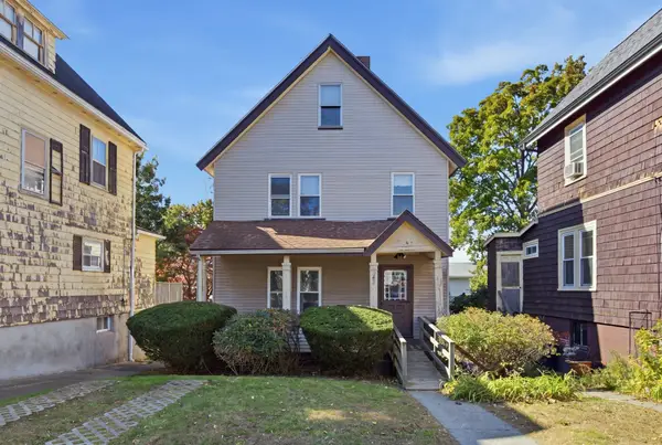 91 Fremont St, Winthrop, MA 02152
