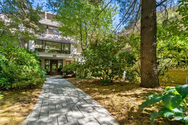 228 Allandale Road #2A, Boston, MA 02467