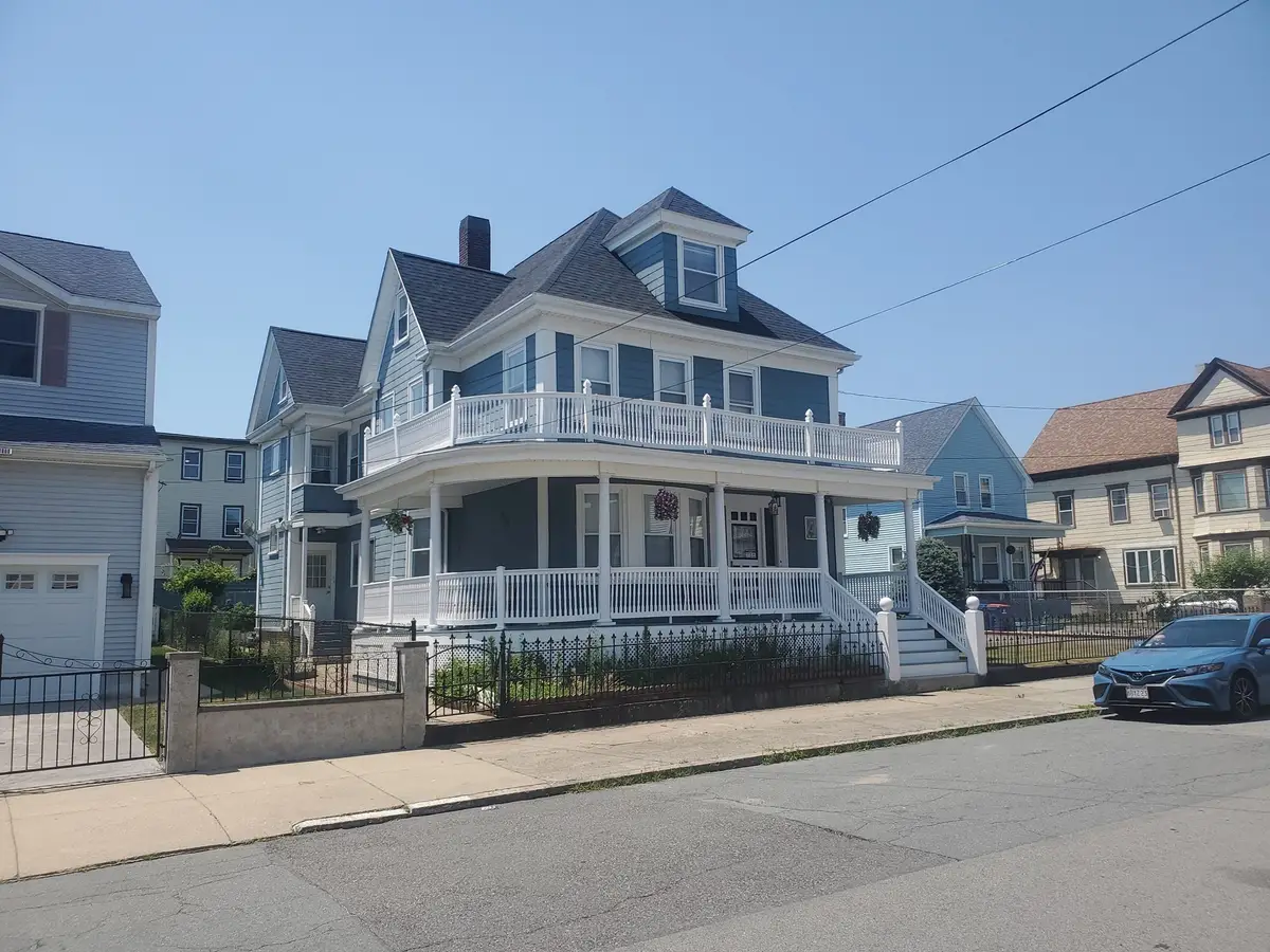 9 Briggs St, New Bedford, MA 02740 - #1