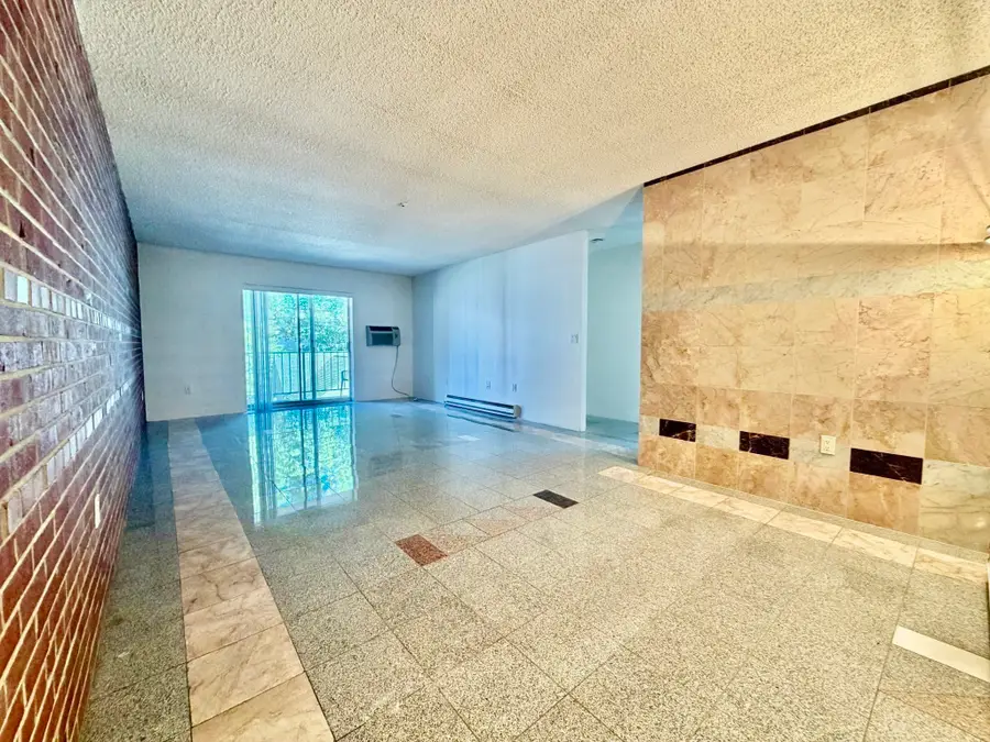 65 Webster St #303, Weymouth, MA 02190 - #3