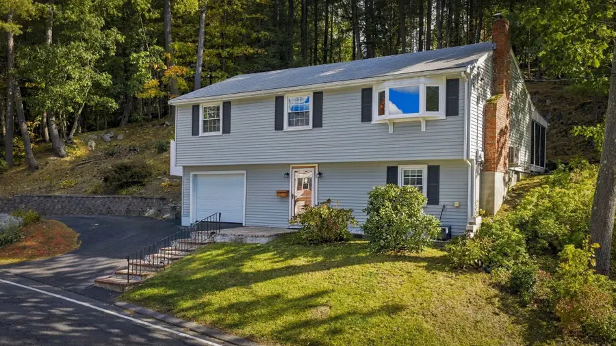 18 Forest St, Wakefield, MA 01880 - #3