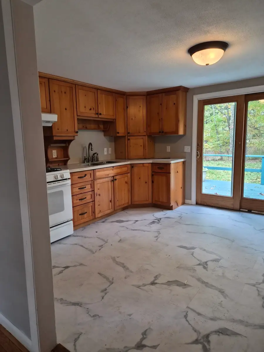 4 Silver Street, Monson, MA 01057 - #3