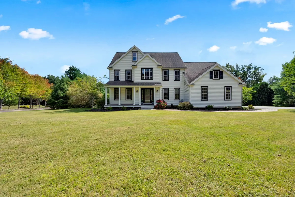 1 Highland Ln, Sturbridge, MA 01518 - #1
