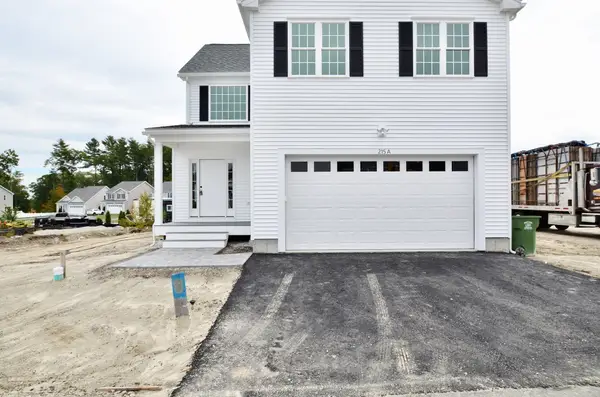 215A Crownshield #20A, Uxbridge, MA 01569