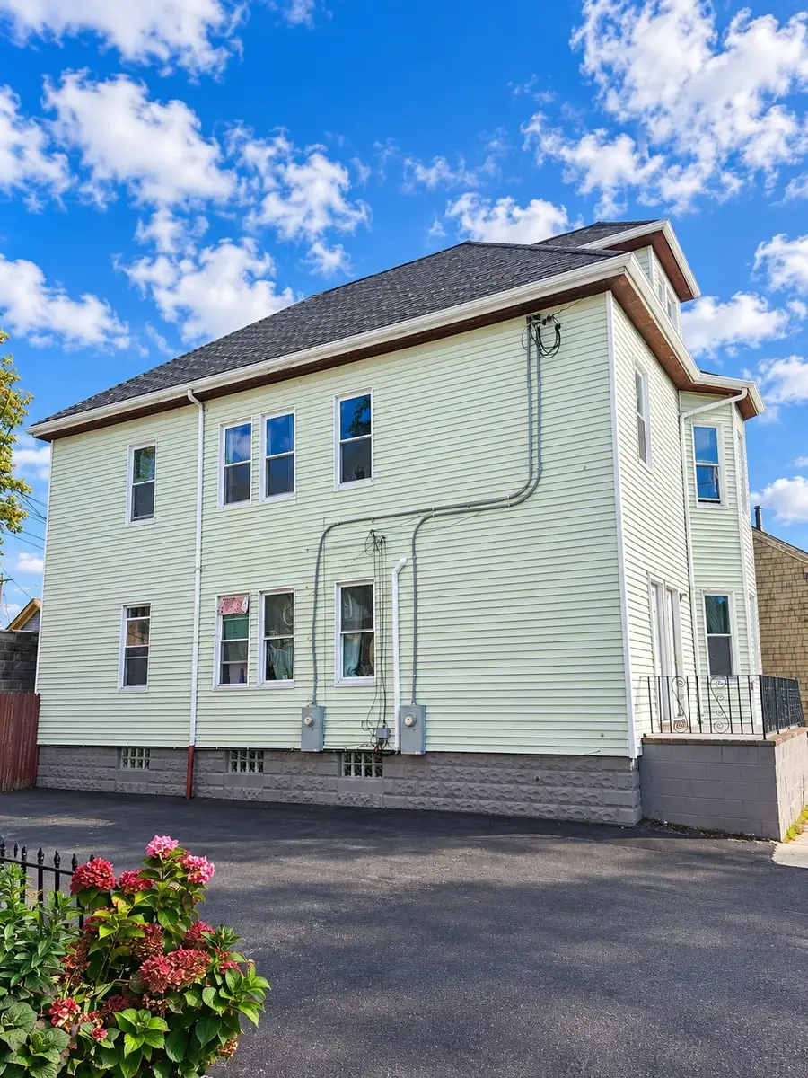 4-6 Briggs Ct, New Bedford, MA 02740 - #2