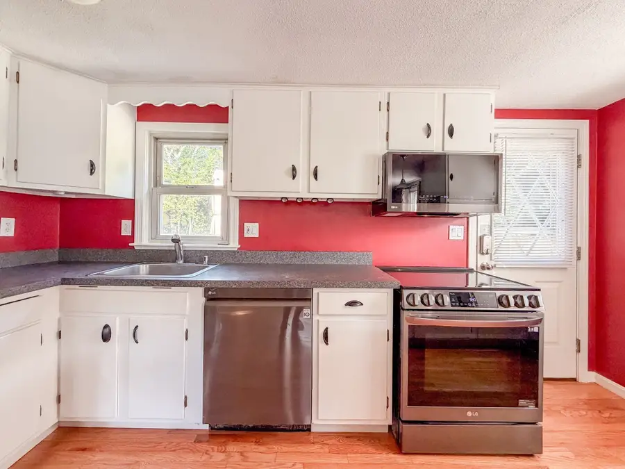 64 Hillside Dr, Plymouth, MA 02360 - #3