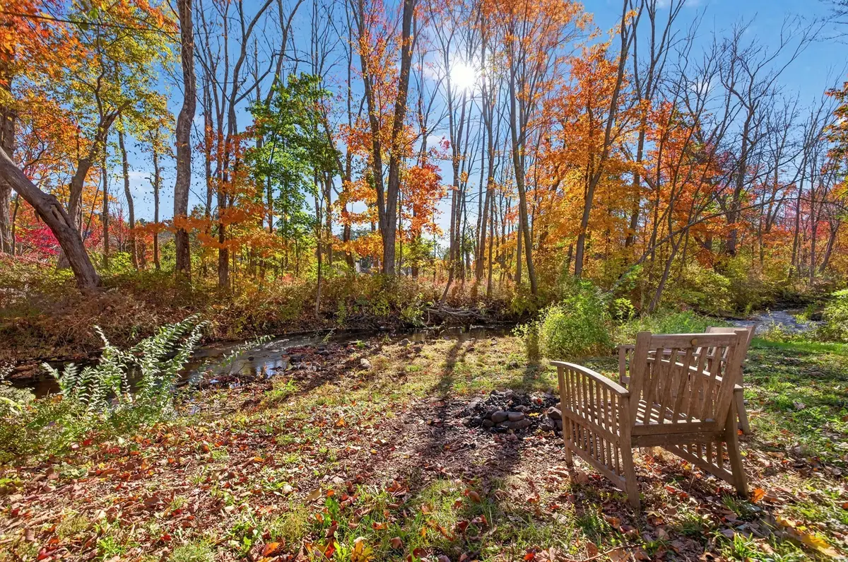 6 Glen Ave, Upton, MA 01568 - #1