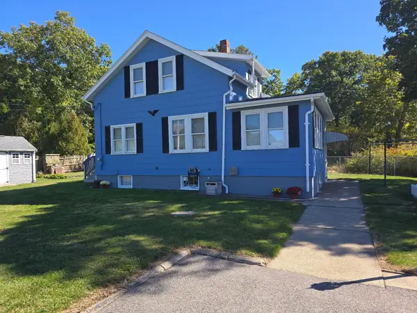 5 Hoffman St, Taunton, MA 02780