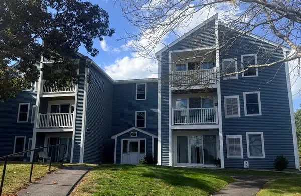 2 Marc Drive, #2C5, Plymouth, MA 02360