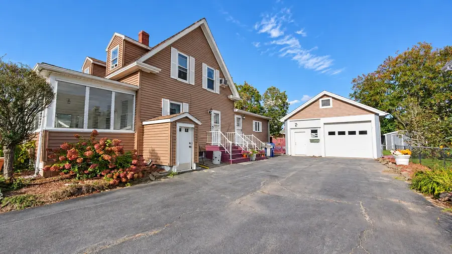 37 Benefit St, Taunton, MA 02780 - #2