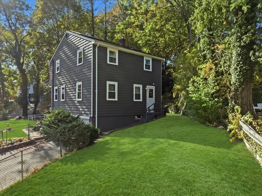 45 Decker St, Milton, MA 02186 - #2