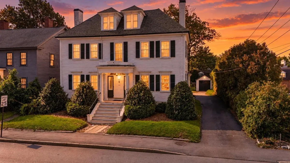 43 Summer St, Taunton, MA 02780 - #1
