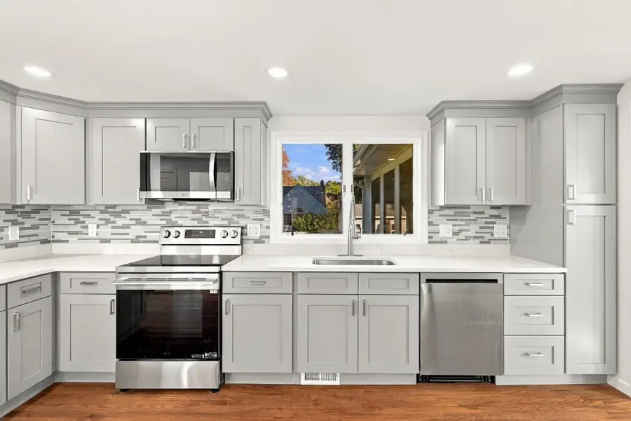 29 Windsor Rd, Beverly, MA 01915 - #2