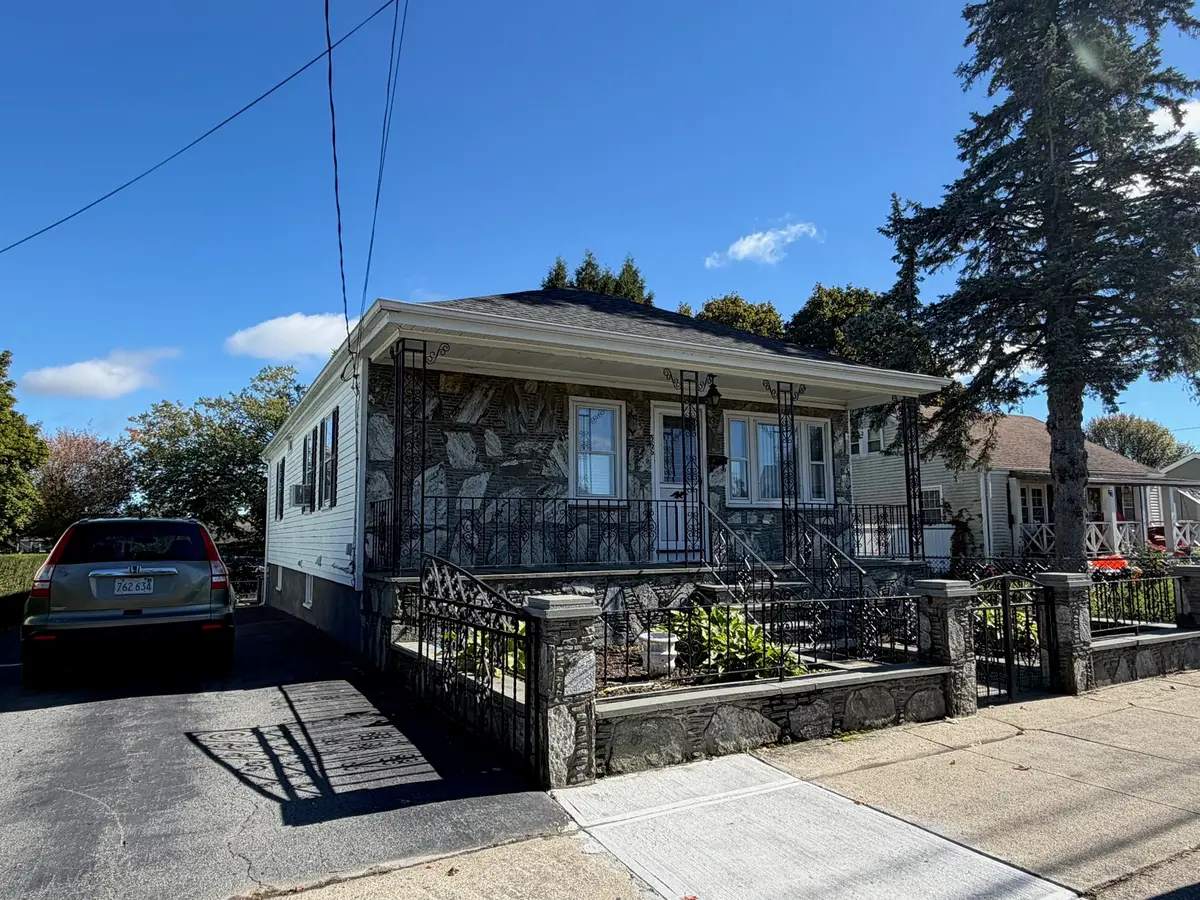 366 Conduit St, New Bedford, MA 02745 - #1