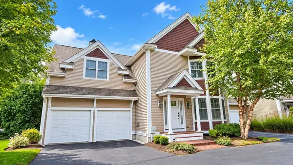 1 Thurston Pl #1, Medfield, MA 02052