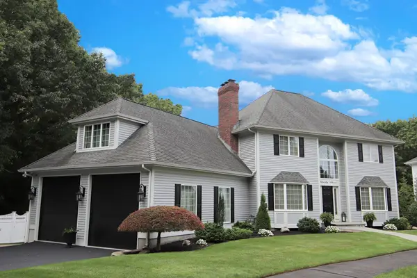 33 Sanders Drive, Saugus, MA 01906