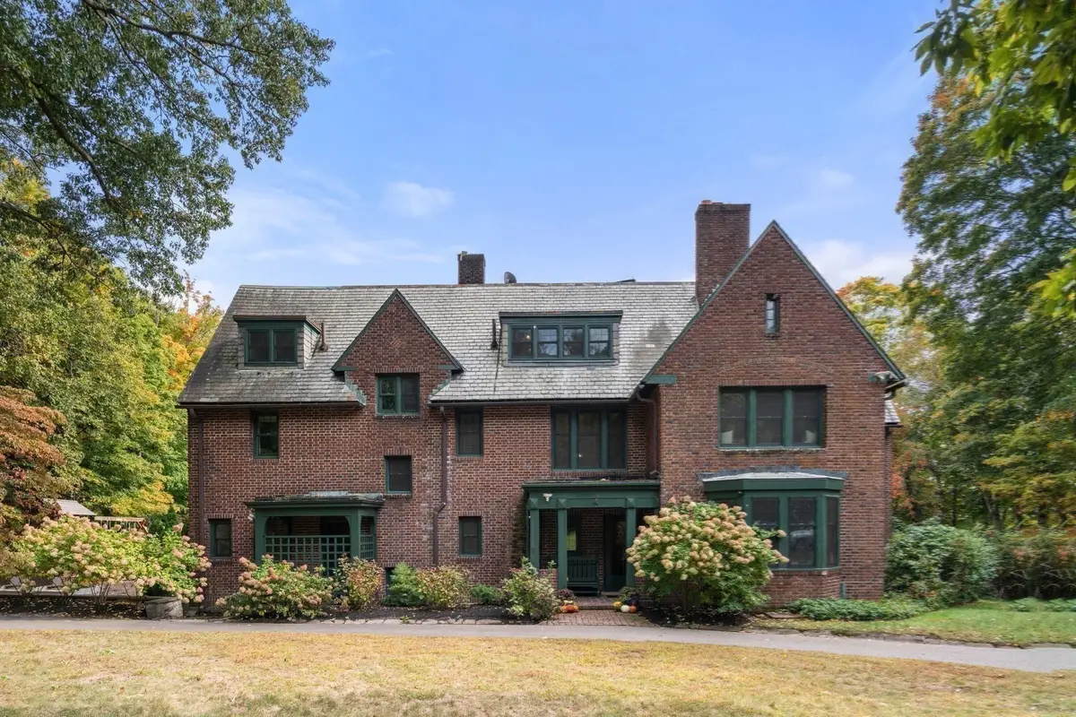 341 Highland St, Milton, MA 02186 - #1