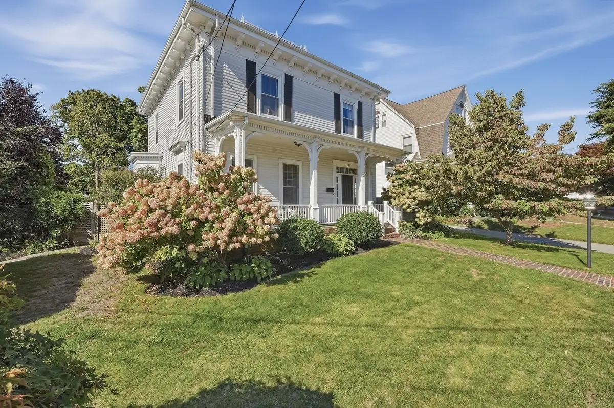 137 Grand View Ave, Quincy, MA 02170 - #1