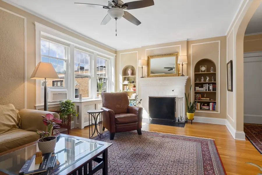 415 Washington St #6, Brookline, MA 02446 - #3