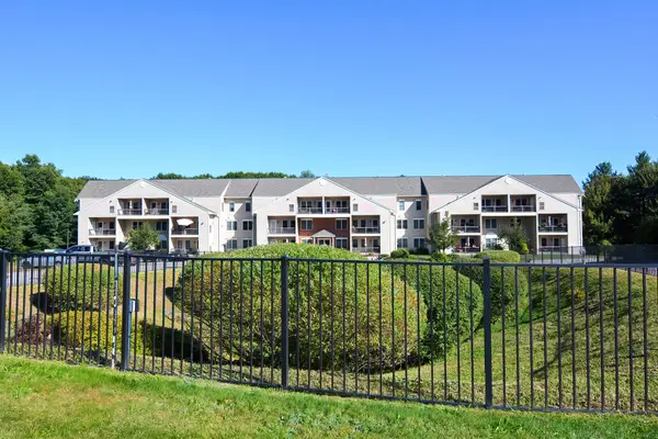 216 Reservoir #310, Holden, MA 01520
