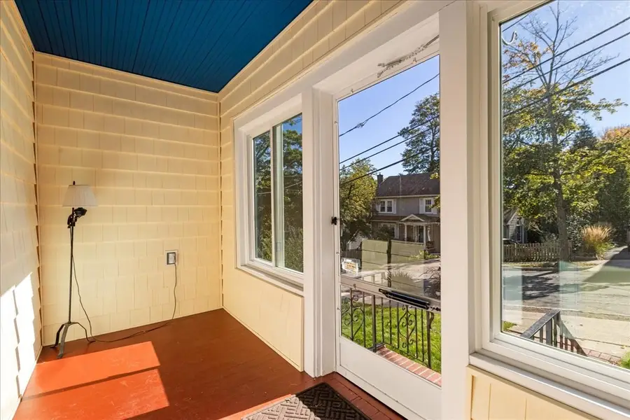 79 Menotomy Rd, Arlington, MA 02476 - #3