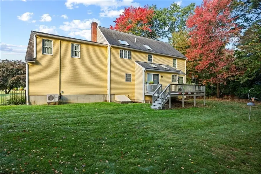 38 Hemlock Dr, Northborough, MA 01532 - #2