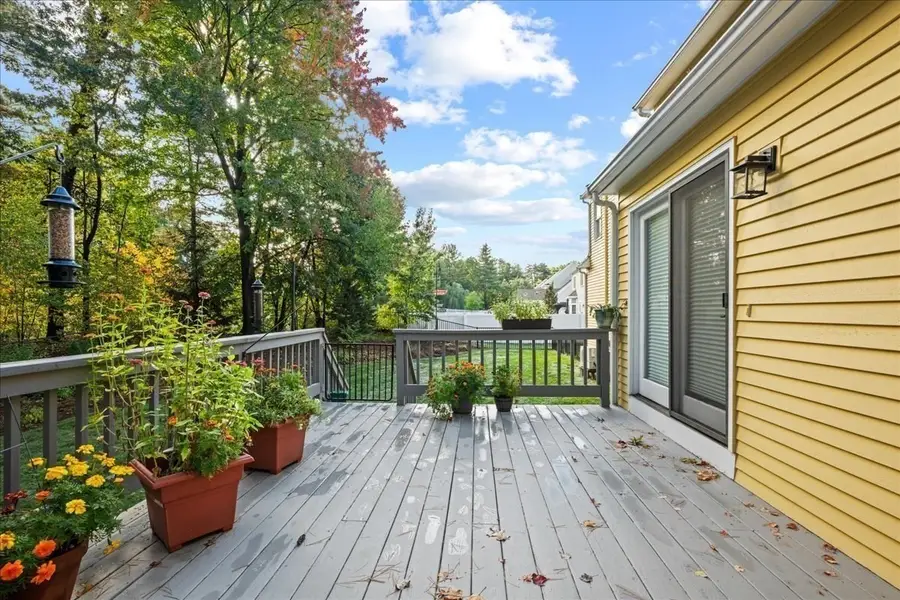 38 Hemlock Dr, Northborough, MA 01532 - #3