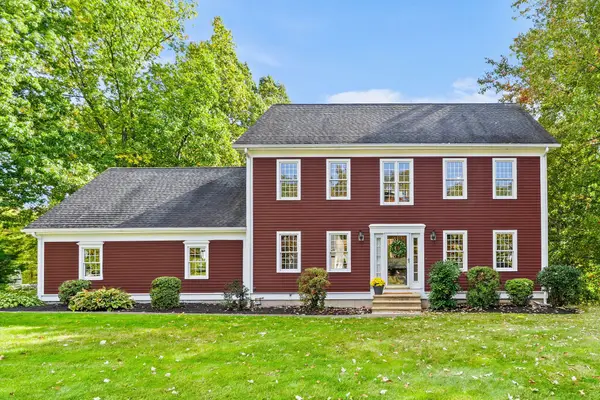 46 Blanchard Rd, Grafton, MA 01519