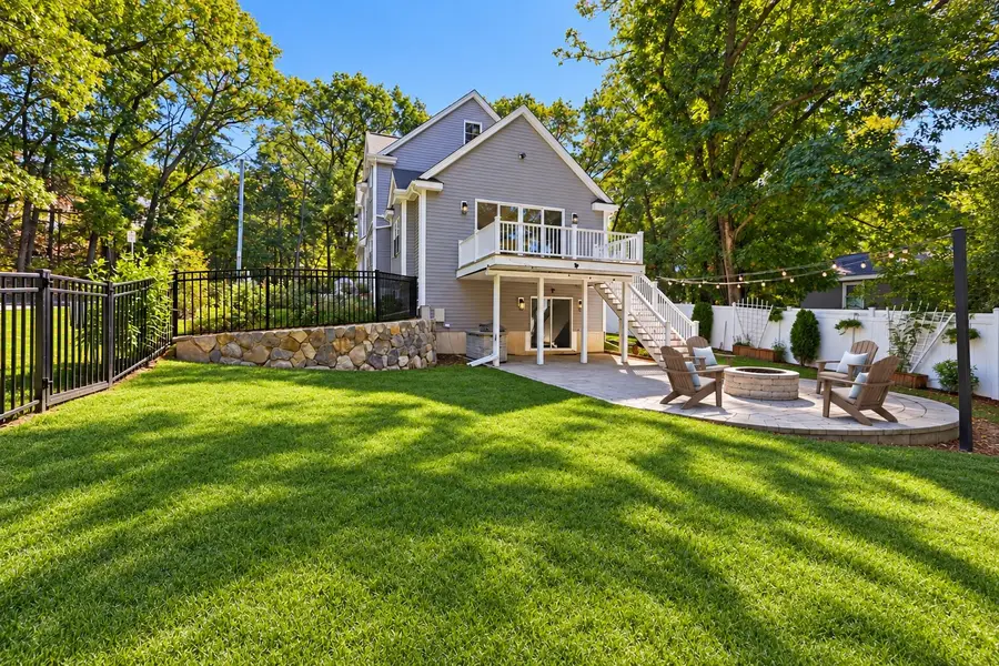 15 Wellesley Ave, Burlington, MA 01803 - #2