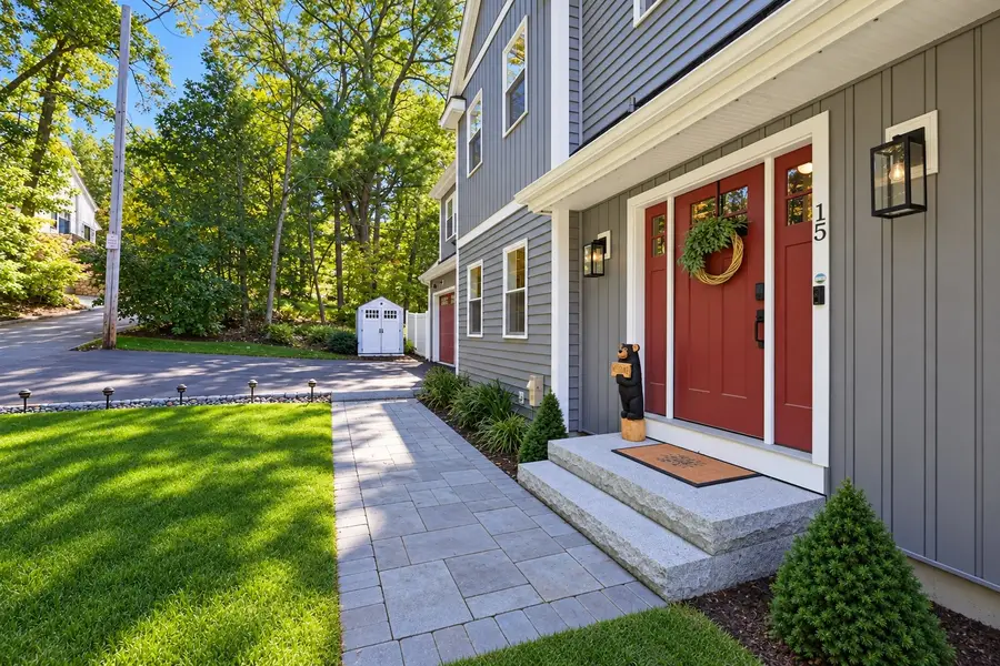 15 Wellesley Ave, Burlington, MA 01803 - #3
