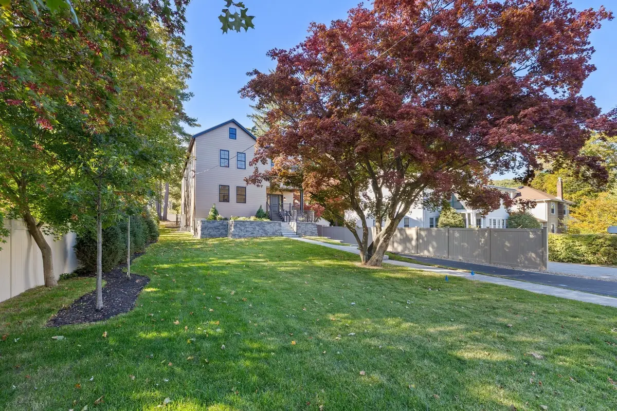 6 Sheridan St, Lexington, MA 02420 - #1