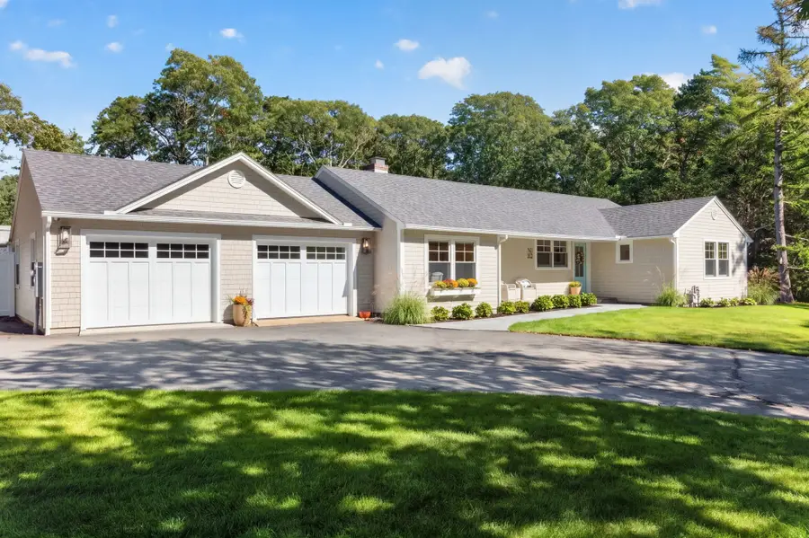 312 Round Cove Rd, Chatham, MA 02633 - #2