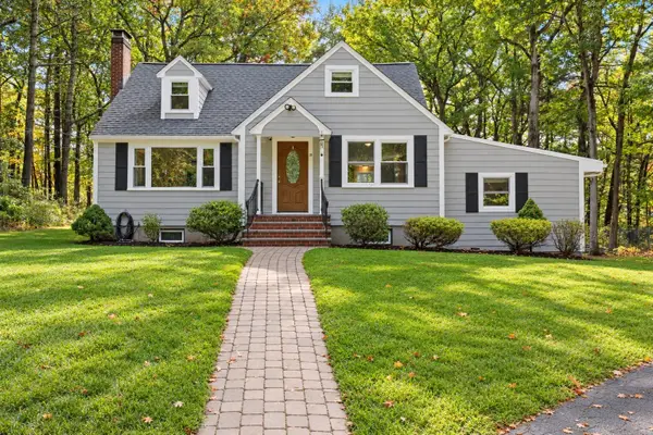 35 Pine St, Sharon, MA 02067