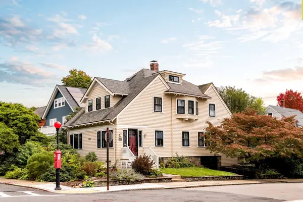 990 South Street, Boston, MA 02131