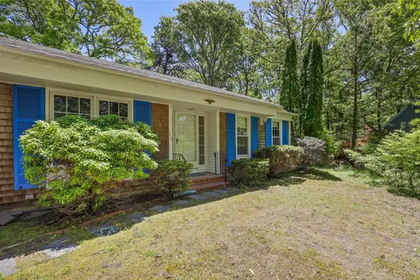 304 Round Cove Rd, Chatham, MA 02633
