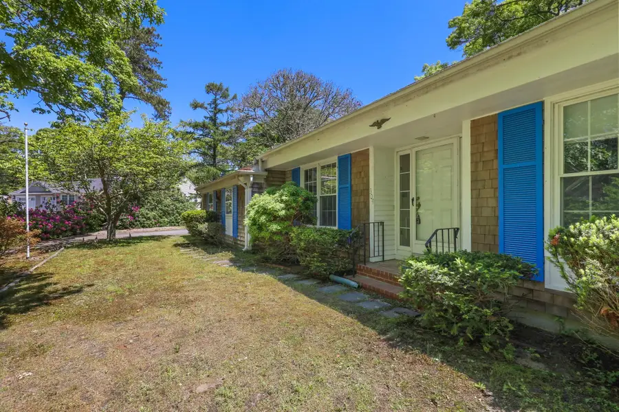 304 Round Cove Rd, Chatham, MA 02633 - #2