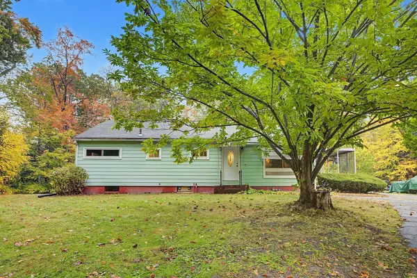 63 Loudville Rd, Easthampton, MA 01027