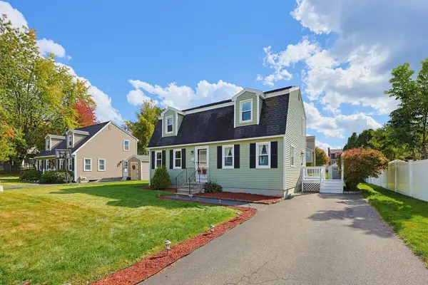 26 Crestwood Cir, Lawrence, MA 01843