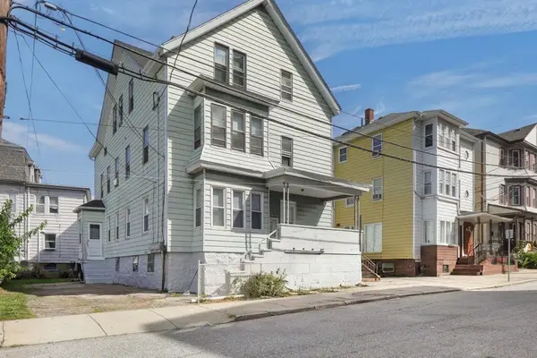20 Park St, Fall River, MA 02721