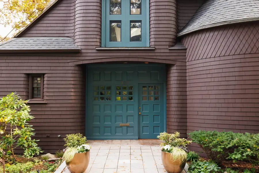 120 Rawson Rd, Brookline, MA 02445 - #2