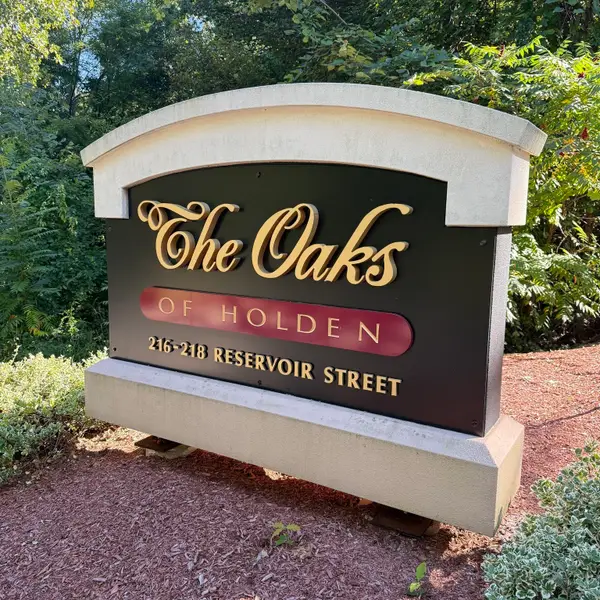 216 Reservoir St #101, Holden, MA 01520