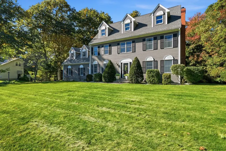 31 Knollwood Dr, Charlton, MA 01507 - #3