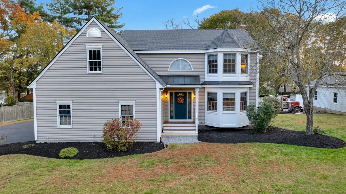 108 Linwood St, Uxbridge, MA 01569 - #1