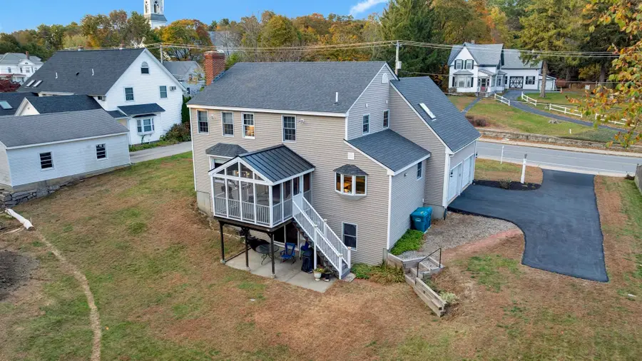 108 Linwood St, Uxbridge, MA 01569 - #3