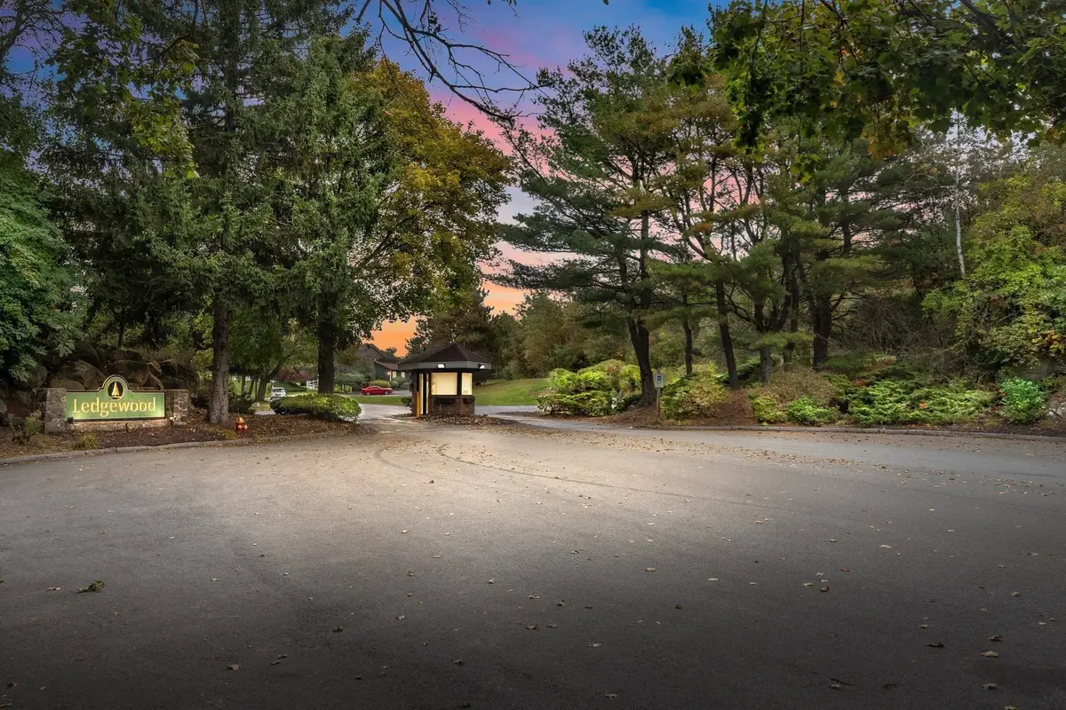 9 Ledgewood Way #32, Peabody, MA 01960 - #1